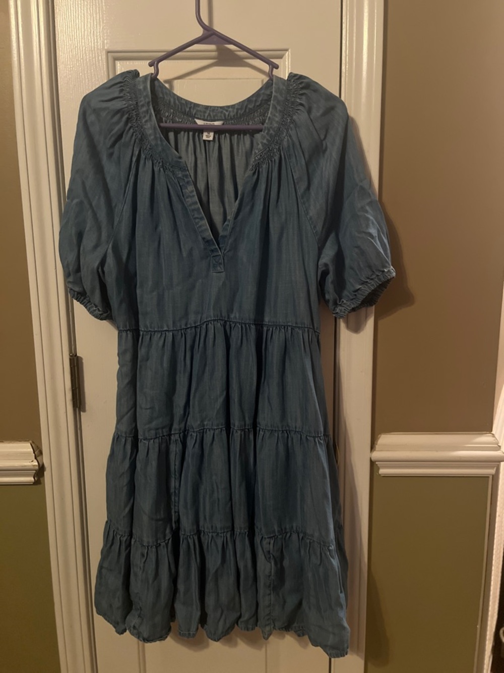 crown & ivy Light Chambray Blue Tiered Dress